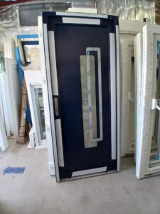 Atelier Porte d'entrée 7016
